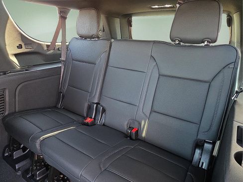 New 2026 GMC Yukon XL Denali w/ Sun & Power Step Package AWD/4WD image 10