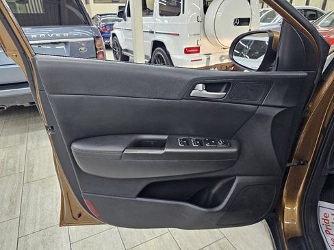 Used 2017 Kia Sportage EX image 33