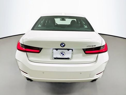 Used 2025 BMW 330i Sedan w/ M Sport Package image 6