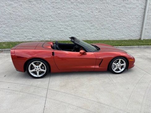 Used 2005 Chevrolet Corvette Convertible w/ Preferred Equipment Group image 25