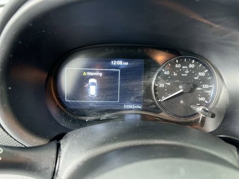 Used 2022 Nissan Kicks SV image 20