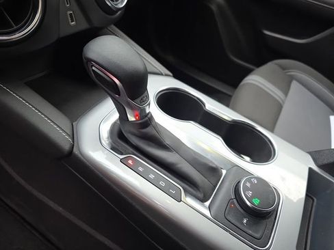 Used 2025 Chevrolet Blazer LT image 22