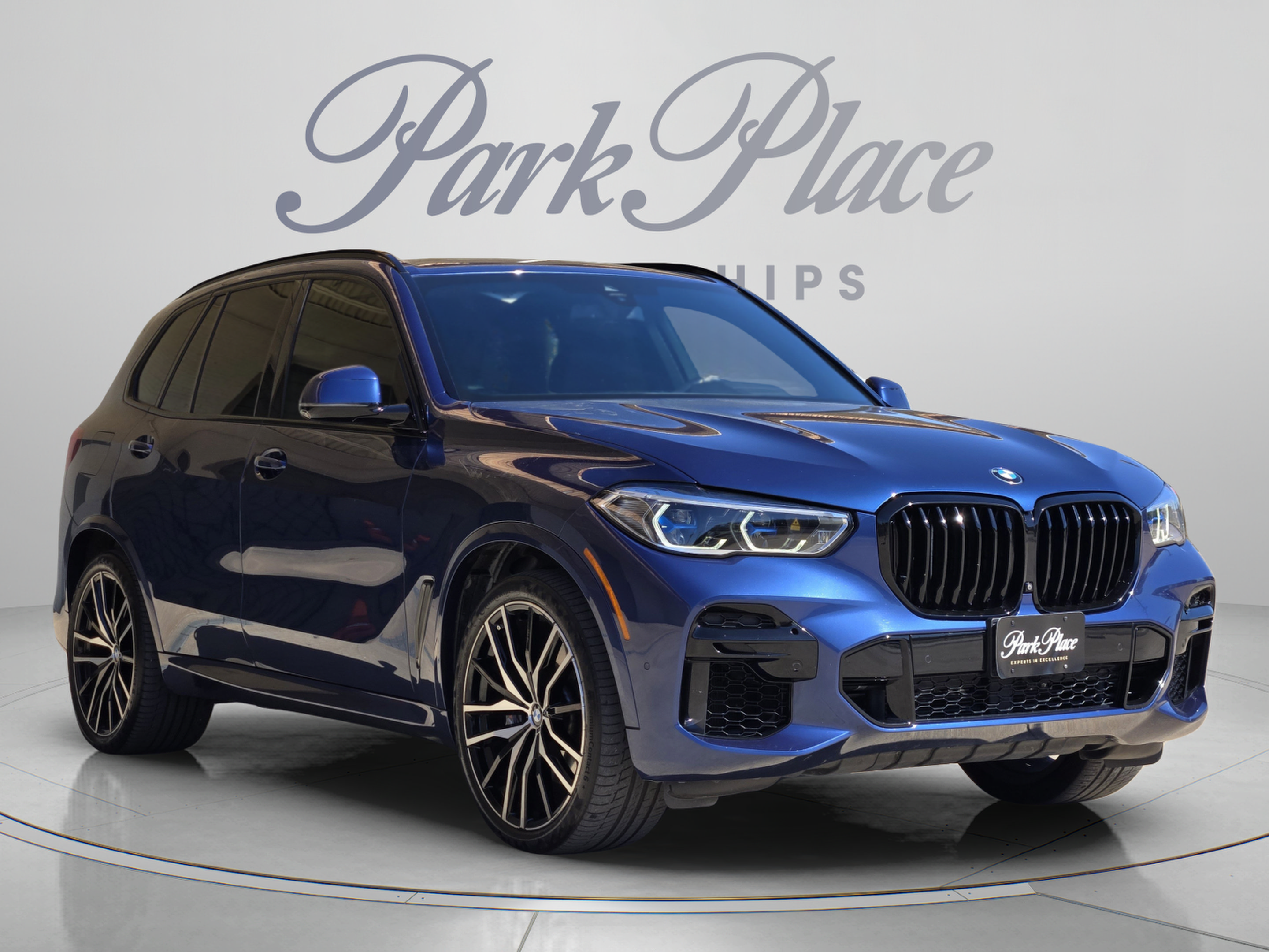 Used 2022 BMW X5 xDrive40i w/ M Sport Package AWD/4WD image 8