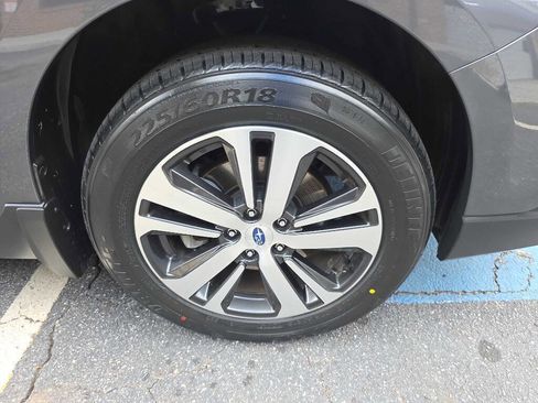 Used 2018 Subaru Outback 2.5i Limited image 30