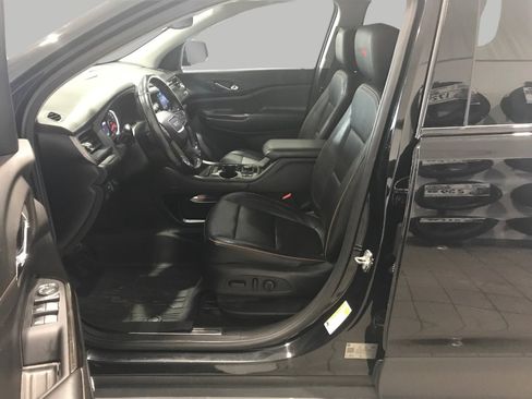 Used 2020 GMC Acadia AT4 w/ Driver Alert Package II image 9