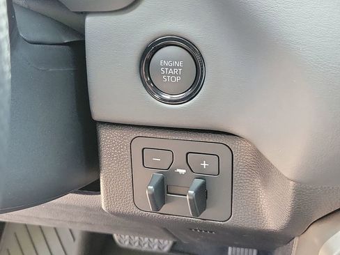 New 2026 Toyota Tundra Platinum AWD/4WD image 28