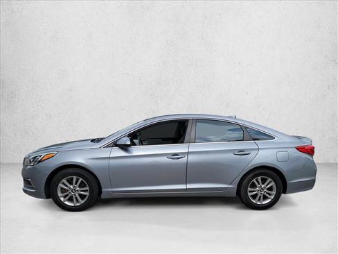 Used 2017 Hyundai Sonata SE FWD image 8