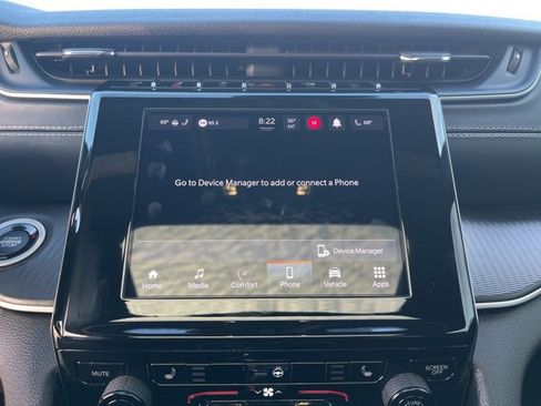 Used 2024 Jeep Grand Cherokee Altitude image 25