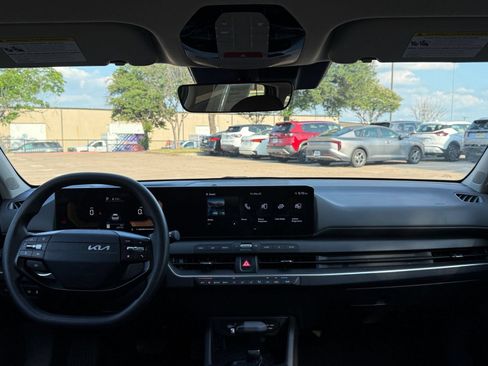 Used 2025 Kia K4 FWD image 35