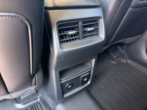 Used 2024 Ford Edge SEL w/ Convenience Package AWD/4WD image 17