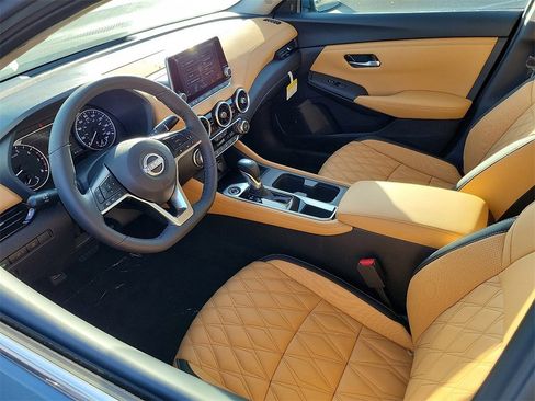 New 2025 Nissan Sentra SV w/ SV Premium Package image 5