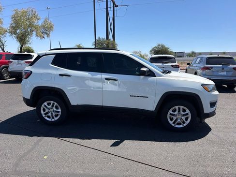 Used 2018 Jeep Compass Sport AWD/4WD image 4