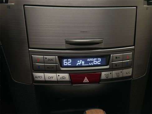 Used 2013 Subaru Outback 2.5i Limited w/ Moonroof Pkg image 23