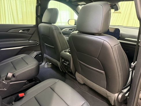 Certified 2024 Chevrolet Traverse LT w/ Enhanced Driving Package image 24