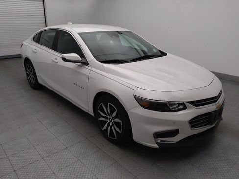 Used 2018 Chevrolet Malibu LT w/ Driver Confidence Package FWD image 11