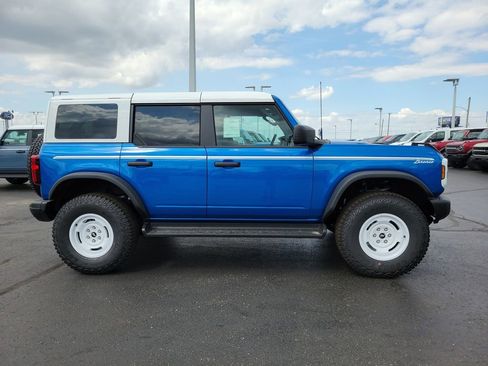 New 2026 Ford Bronco Heritage Edition image 3