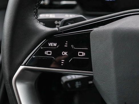 Used 2025 Audi Q6 e-tron Premium w/ Convenience Package image 20