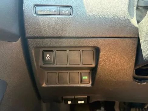 Used 2019 Nissan Rogue Sport S FWD image 18