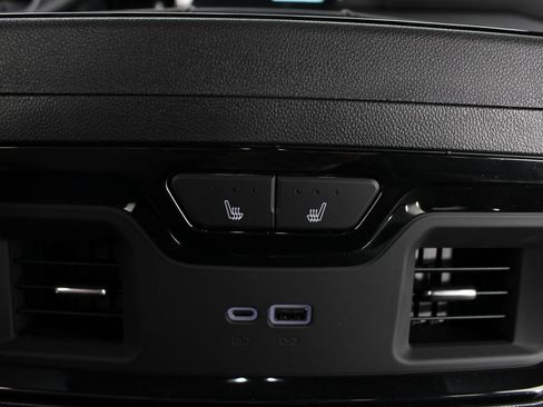 New 2026 GMC Sierra 1500 AT4 AWD/4WD image 23