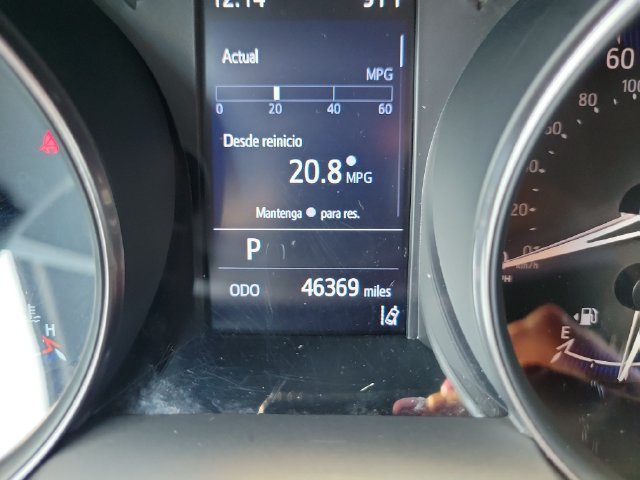 Used 2021 Toyota C-HR XLE FWD image 22