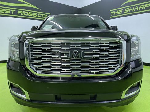 Used 2018 GMC Yukon Denali image 3