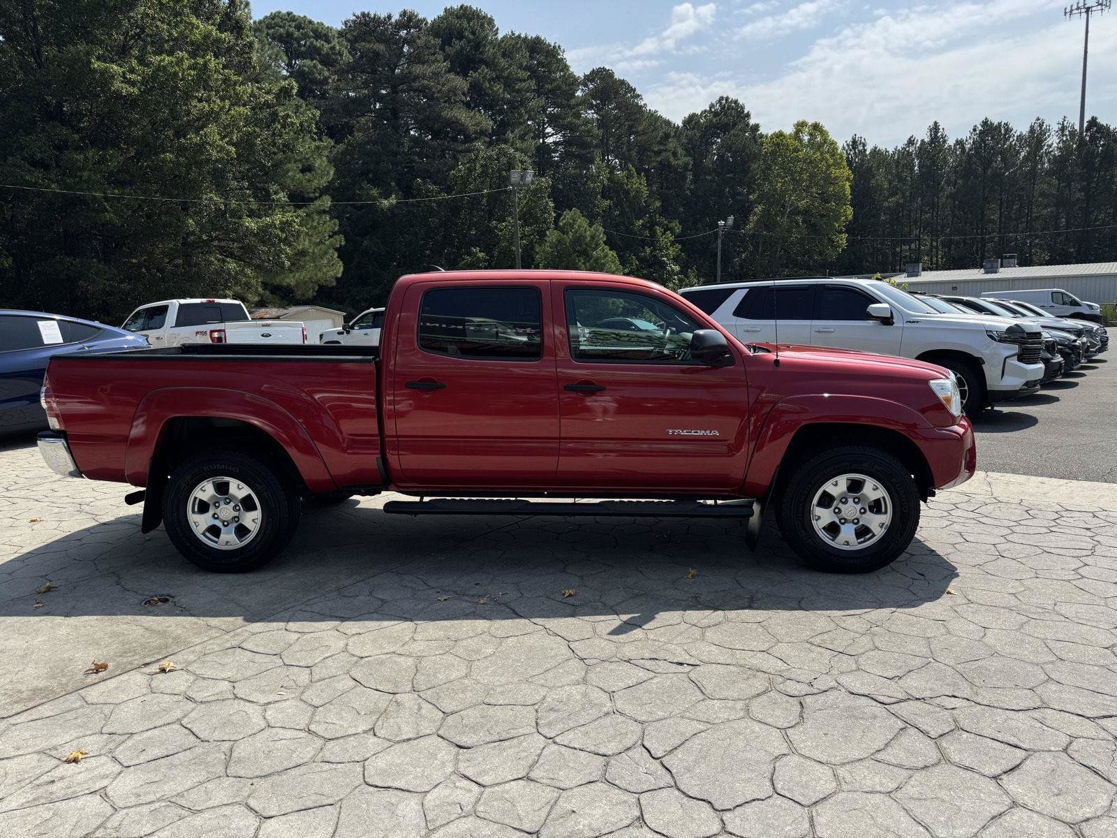 Used 2014 Toyota Tacoma 4x4 Double Cab w/ SR5 Package image 17