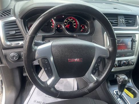 Used 2016 GMC Acadia SLE FWD image 13