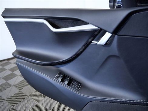 Used 2018 Tesla Model S P100D image 26