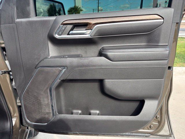 Used 2024 GMC Sierra 1500 Elevation RWD image 10