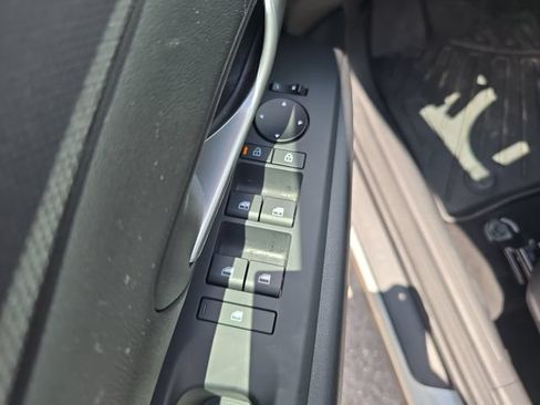 Used 2025 Hyundai Tucson SEL FWD image 14