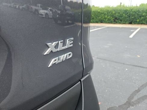 Used 2025 Toyota RAV4 XLE AWD/4WD image 11