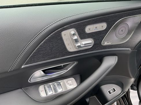New 2026 Mercedes-Benz GLE 53 AMG 4MATIC image 16