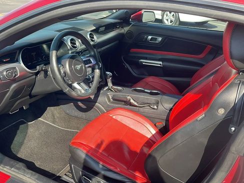 Used 2018 Ford Mustang GT Premium w/ Equipment Group 401A RWD image 13