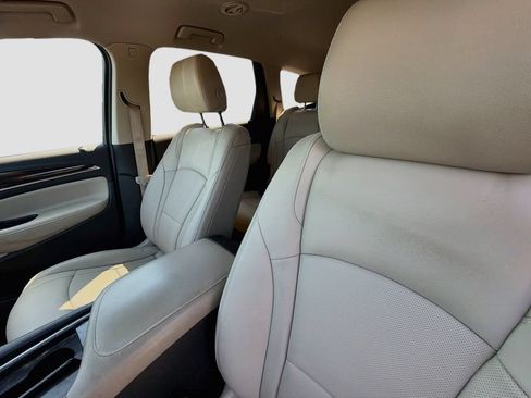 Used 2020 Buick Enclave Essence w/ Sound and Sites Package FWD image 11