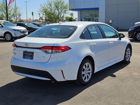 Used 2022 Toyota Corolla LE FWD image 5