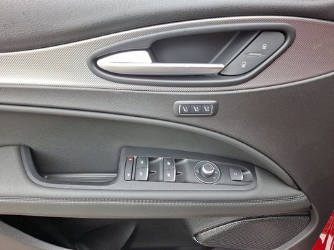 New 2024 Alfa Romeo Stelvio Veloce image 8