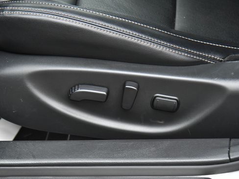 Used 2023 Nissan Maxima SV w/ Floor Mat Group image 17