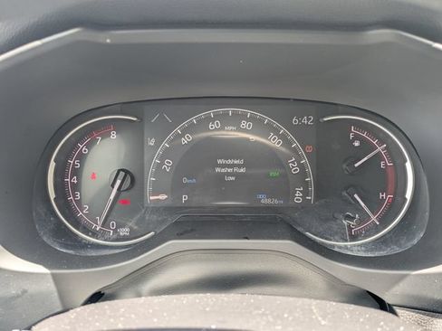 Used 2025 Toyota RAV4 XLE AWD/4WD image 29