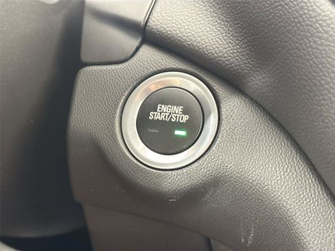 Used 2023 Chevrolet Equinox LT image 21