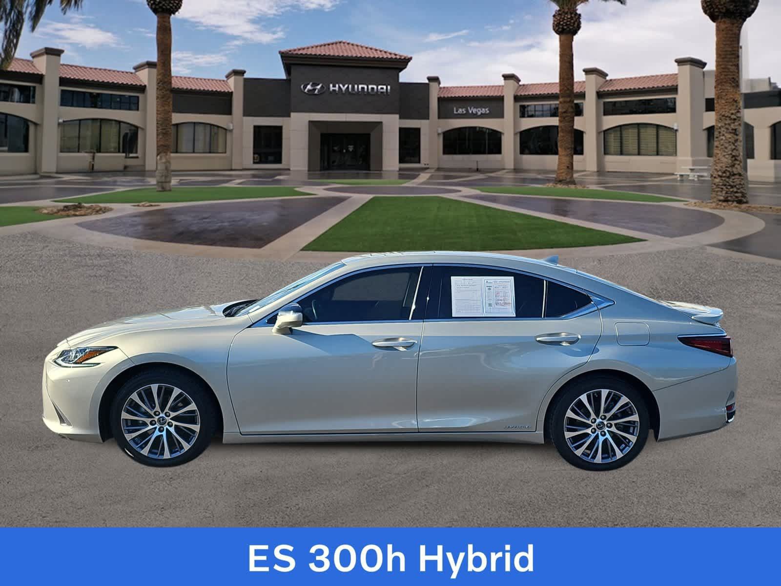 Used 2019 Lexus ES 300h w/ Premium Package FWD image 5