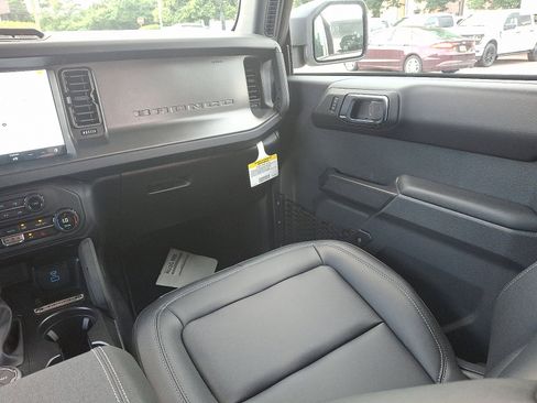New 2025 Ford Bronco Badlands AWD/4WD image 11