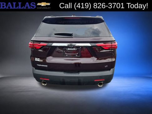 Used 2023 Chevrolet Traverse LT FWD image 4
