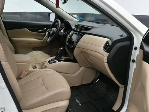 Used 2020 Nissan Rogue SL w/ Premium Package AWD/4WD image 10