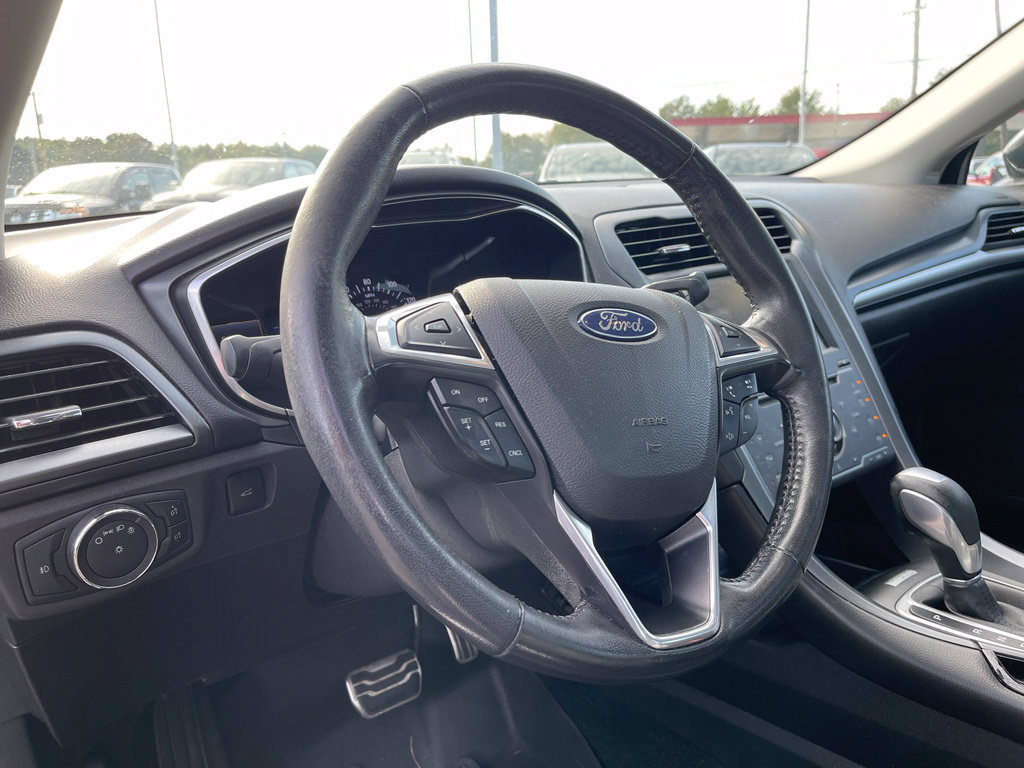 Used 2014 Ford Fusion Titanium AWD/4WD image 12