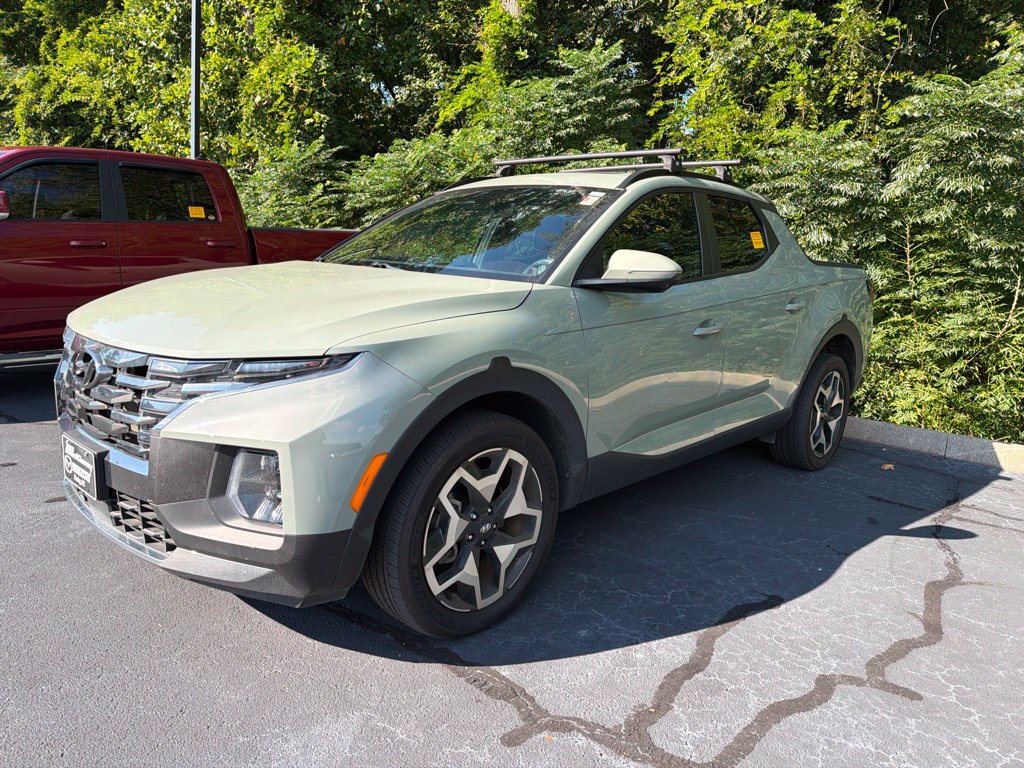 Used 2023 Hyundai Santa Cruz Limited AWD/4WD image 2