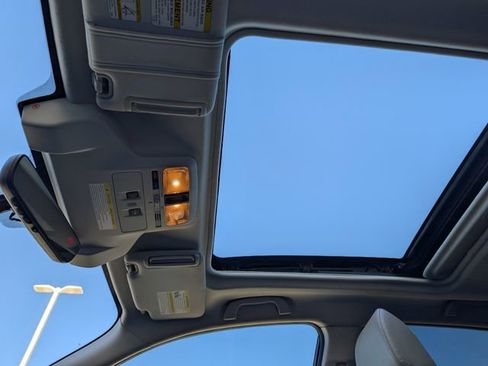 Used 2017 Subaru Forester 2.5i Limited image 23