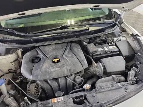 Used 2017 Hyundai Elantra GT image 16