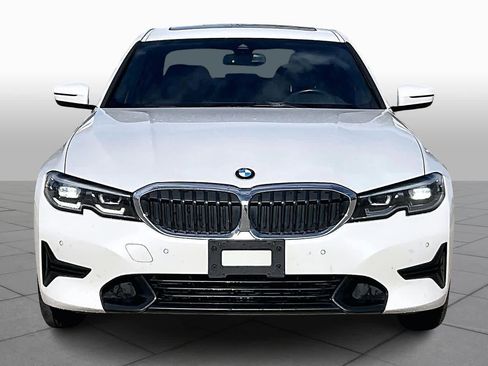 Used 2019 BMW 330i Sedan w/ Premium Package image 3