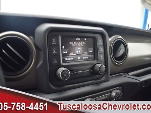 Used 2018 Jeep Wrangler Unlimited Sport S AWD/4WD image 33