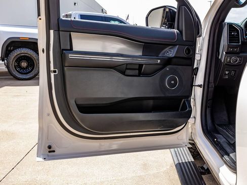 Used 2019 Ford Expedition Limited w/ Equipment Group 303A RWD image 36
